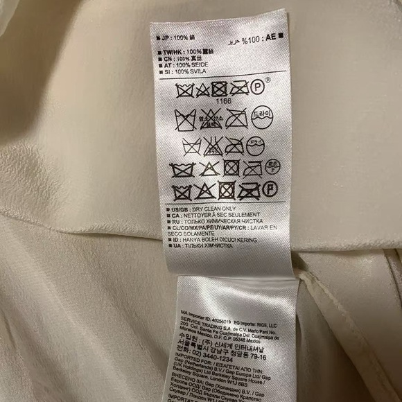 Banana Republic the perfect silk shirt - Picture 6 of 6